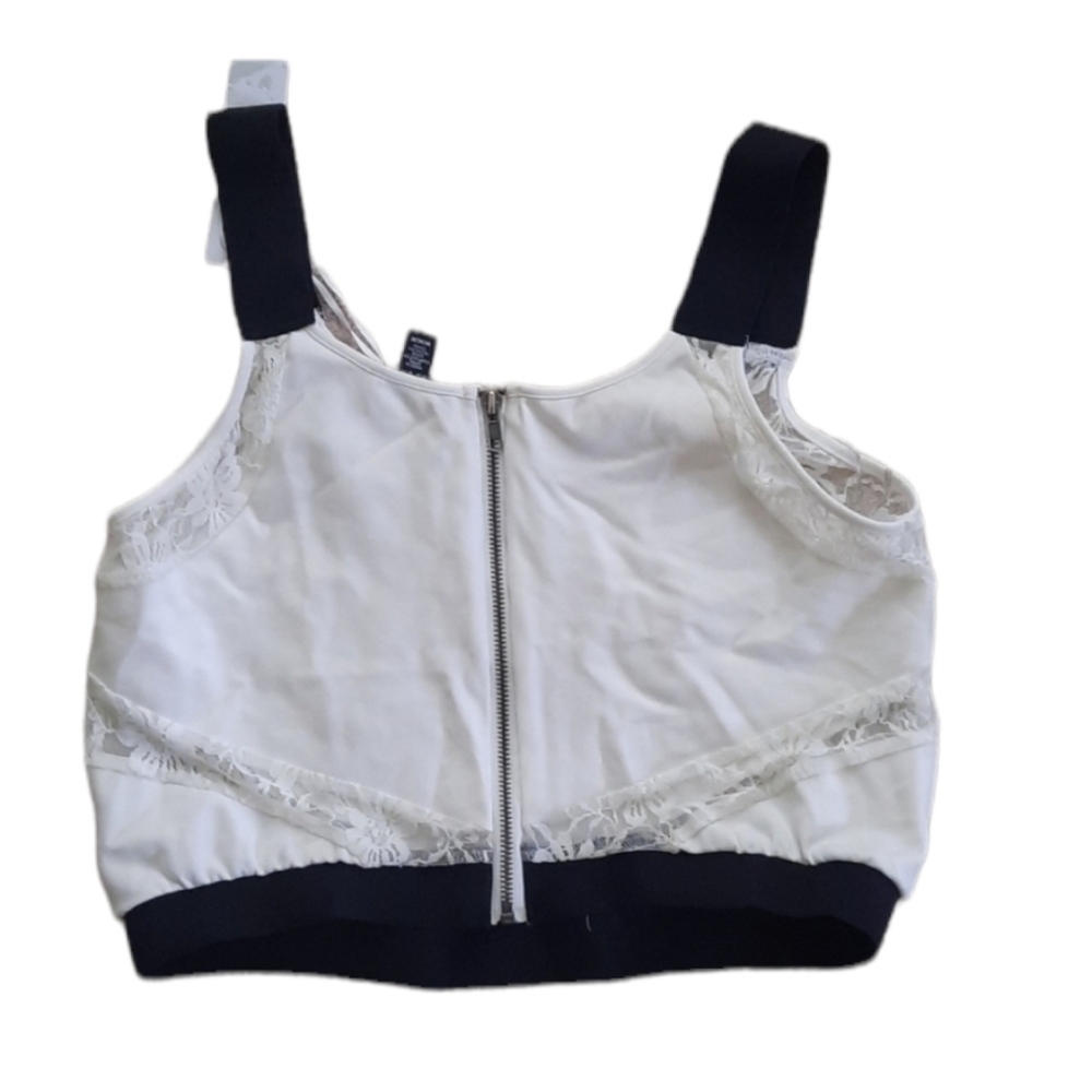 Crop‎ top - Picture 6 of 7